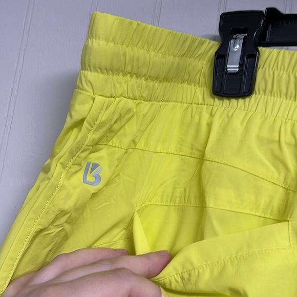 NWT Buffbunny Flo shorts - Picture 5 of 10